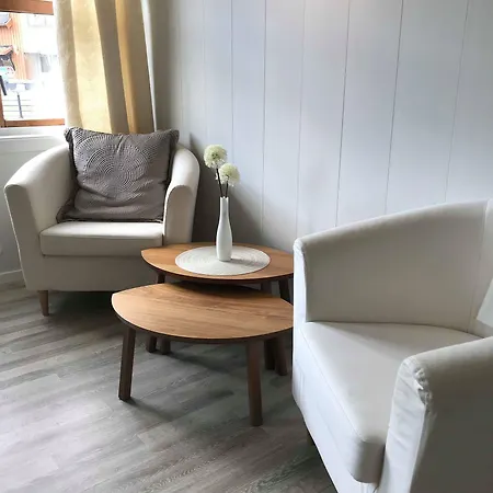 모텔 Malmplassen Tolga